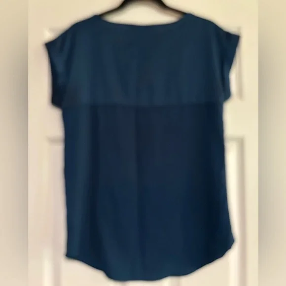 Express Women's Cap Sleeve Top, size Small - Picture 4 of 6